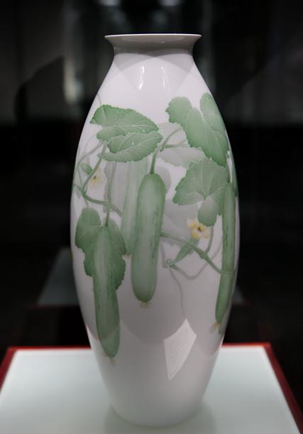 陈扬龙作品《种瓜得瓜瓶》.jpg