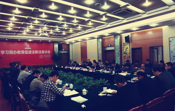 14AB2E2320D692615AFAAA6B34A_CCF7C75D_35A02_副本.jpg
