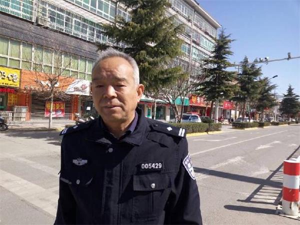 交警.jpg