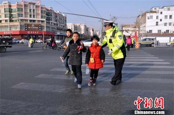 闯红灯1.jpg