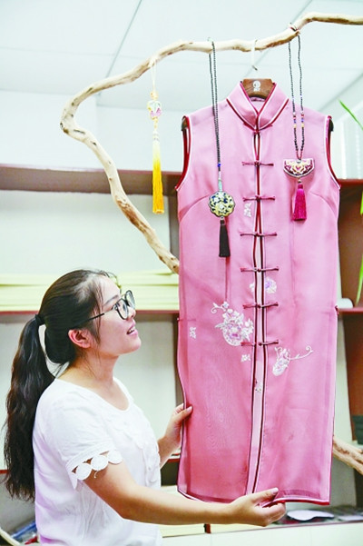 中国服装的“文化原乡”2017042502_副本.jpg