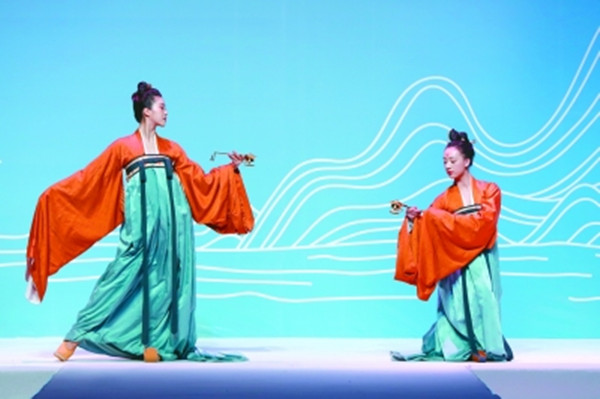 中国服装的“文化原乡”2017042504_副本.jpg