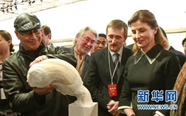 中乌文化交流周2017042504_副本.jpg