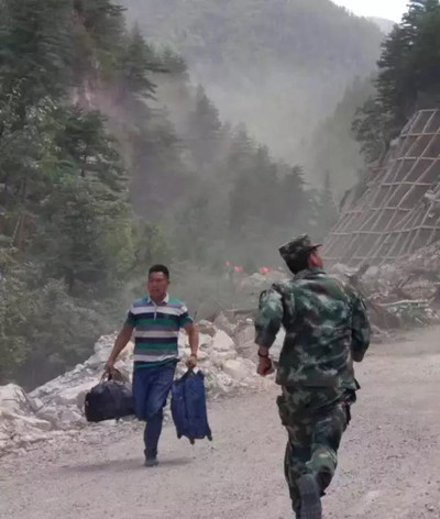 灾2_副本.jpg