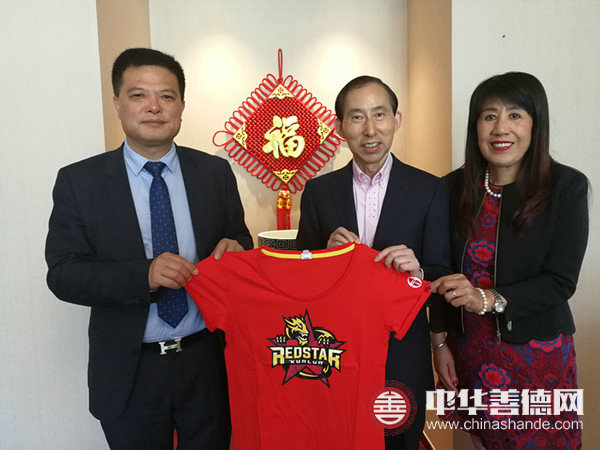 3 龙宇翔与任俐敏及其夫人_副本.jpg