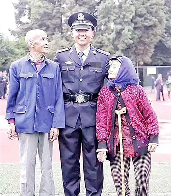 2_600.jpg