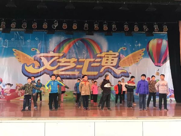 牵手关爱行动02.jpg