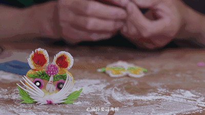 4c21a0eeb03844c39a5ad09715d017ff.gif