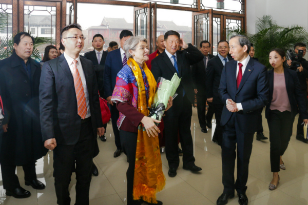 博科娃参观中华善德网_1.jpg