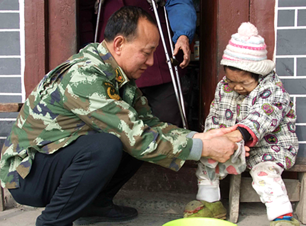 “孝子贤兄”陈世江.jpg