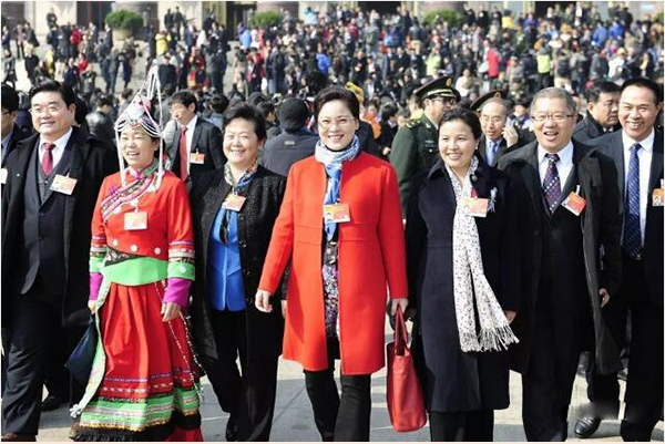 两会女性代表.jpg