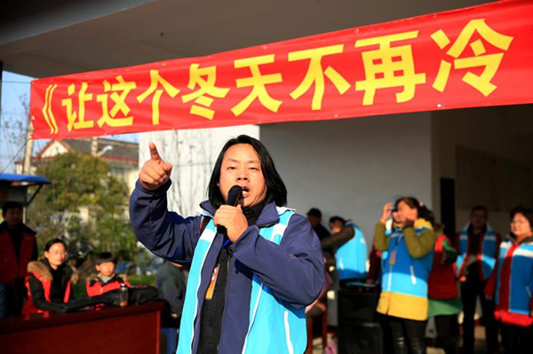 凌万兵.jpg