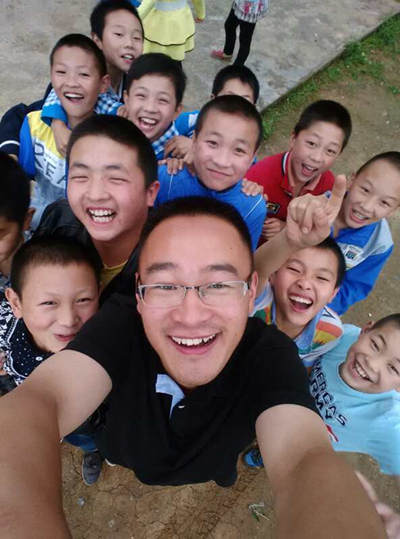 袁辉：名校“学霸”的乡村支教路03.jpg