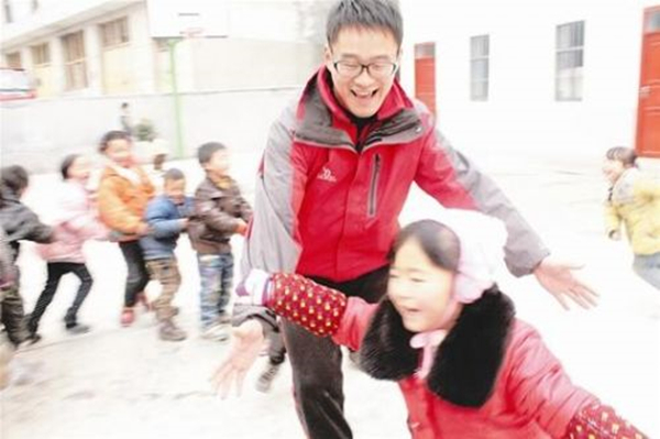 袁辉：名校“学霸”的乡村支教路04.jpg