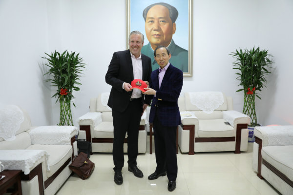 赠送球帽_1.jpg