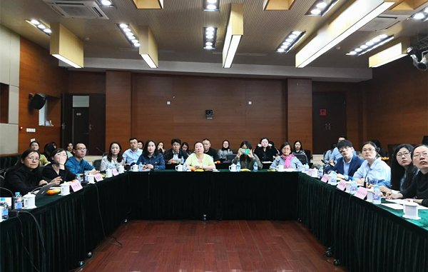 见面会现场.JPG