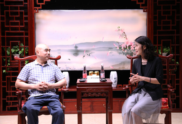 当天上午，吴光清接受了中华善德网访谈.jpg