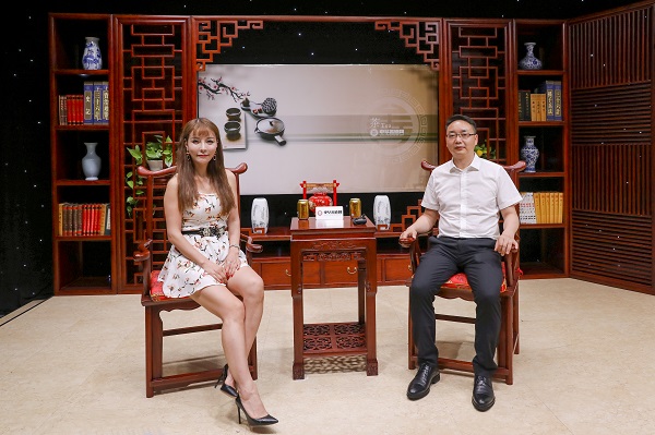 张羽希.jpg