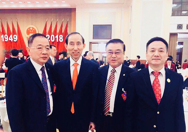 合影.jpg