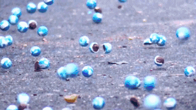 014出售巧克力豆得来的钱.gif