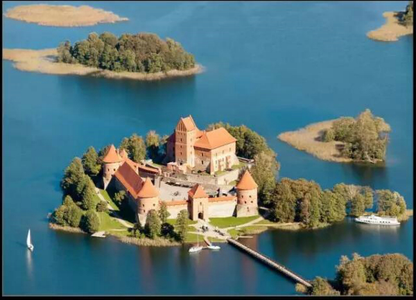 特拉凯Trakai—立陶宛古老首都.jpg