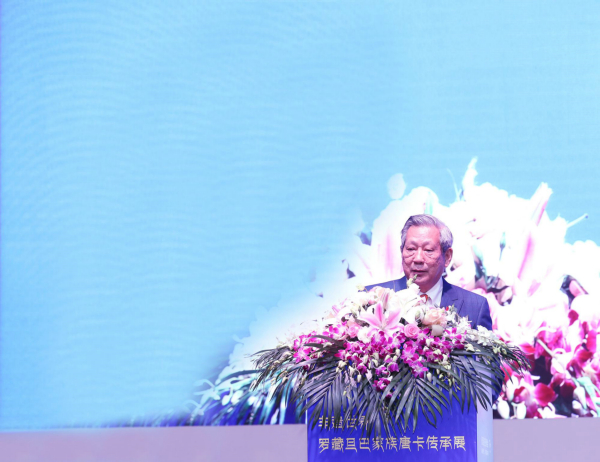 披尼·扎禄颂巴致辞.jpg