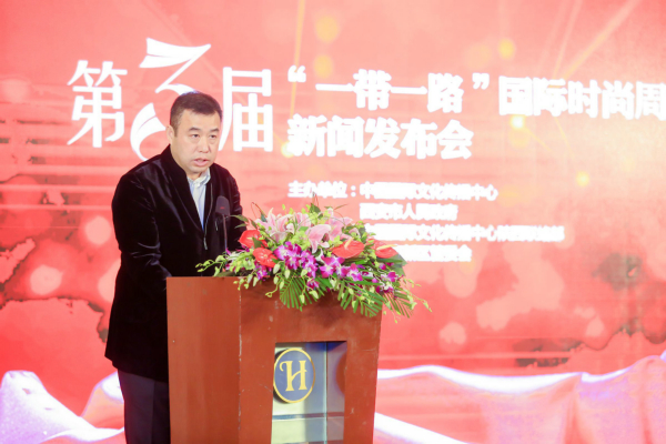 刘杰介绍情况.jpg