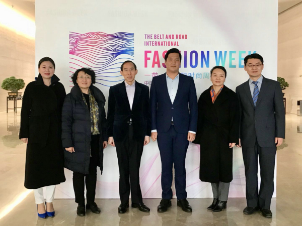 合影.jpg