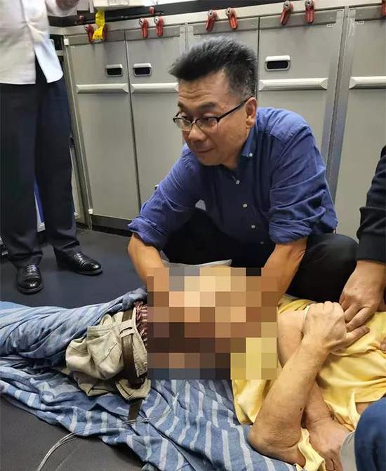  èå ç¥¥ç»èäººè¿è¡èè±ç©¿åº