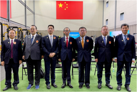 倪会中.png