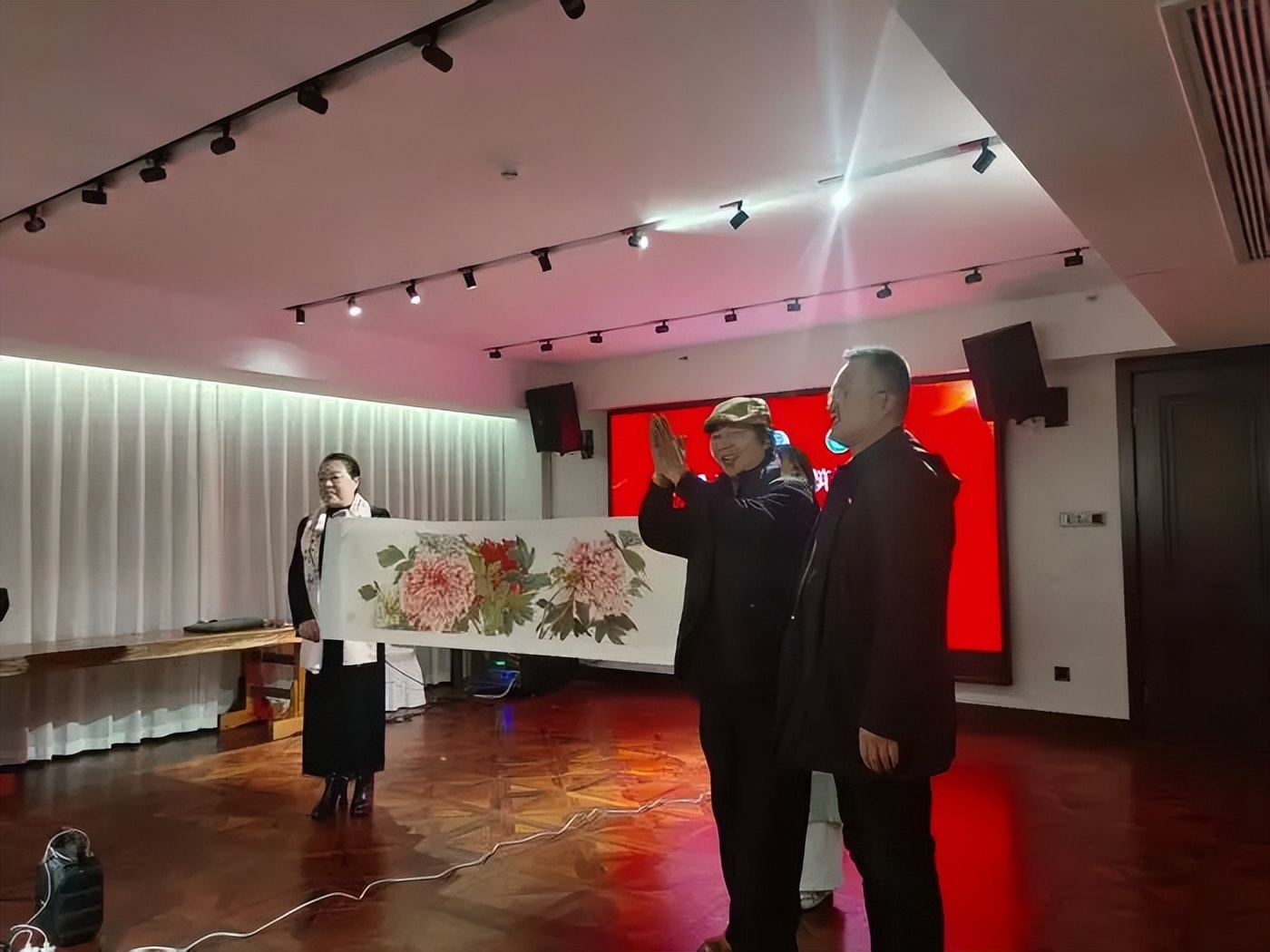 8703e649.jpeg 8703e649.jpeg