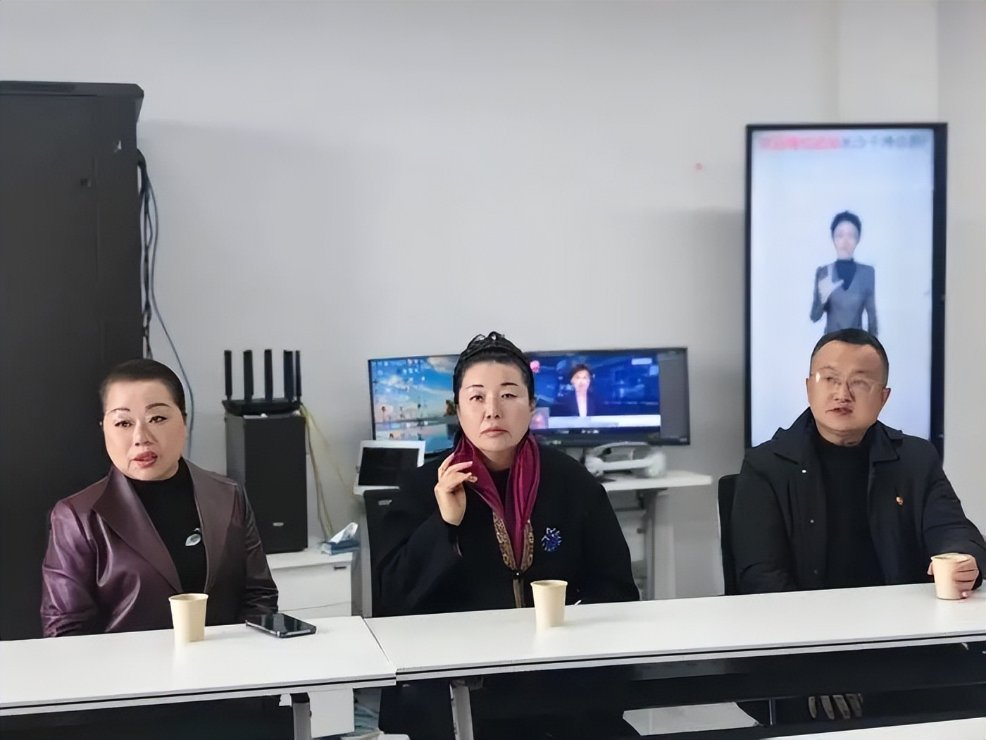 a7ca4dd6.jpeg a7ca4dd6.jpeg